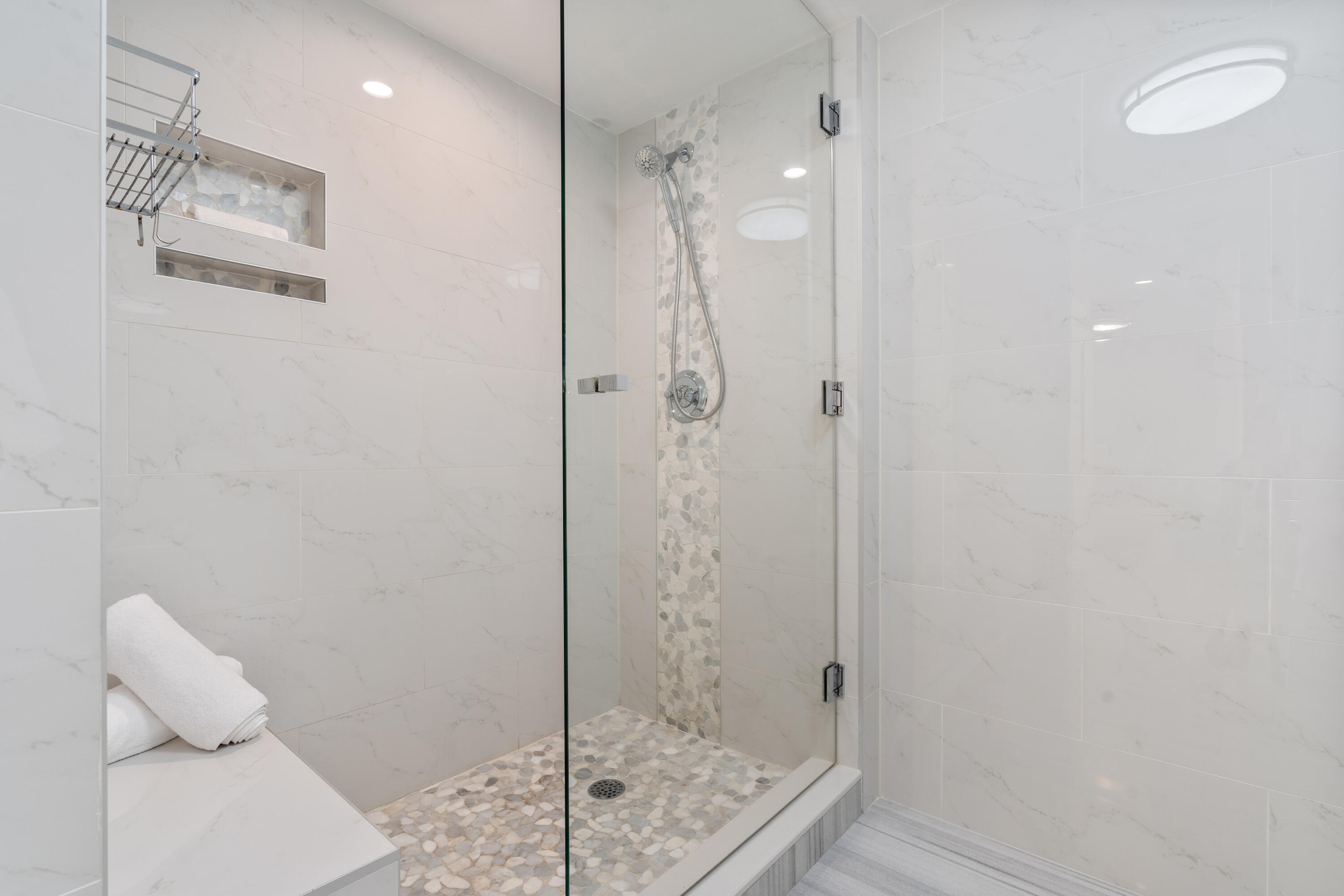 350 South Ocean Boulevard, Unit 1B Boca Raton, FL 33432 - Photo 15 of 26 Primary Shower