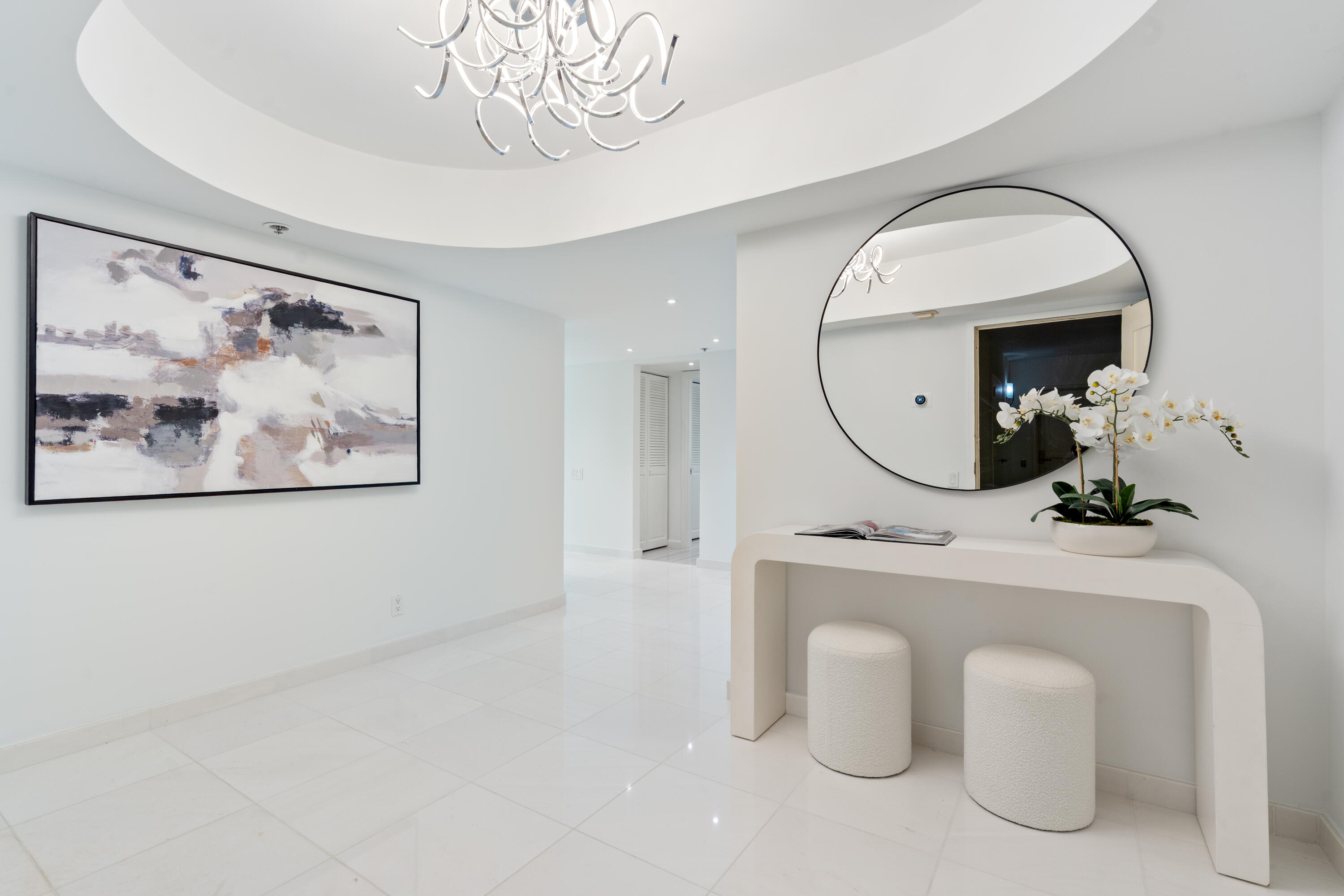 350 South Ocean Boulevard, Unit 1B Boca Raton, FL 33432 - Photo 6 of 26 Foyer