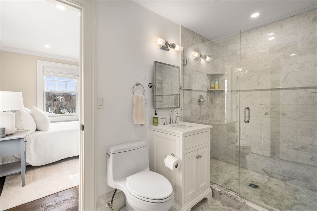 3 Cleveland Road Brookline, MA 02445 - Photo 12 of 23