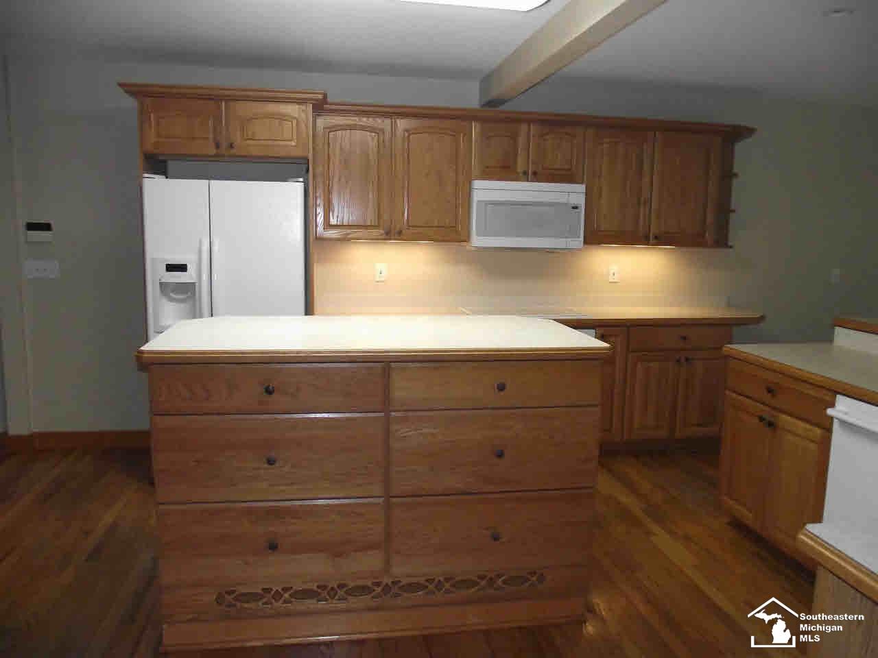 2001 West Dean Road Temperance, MI 48182 - Photo 4 of 25