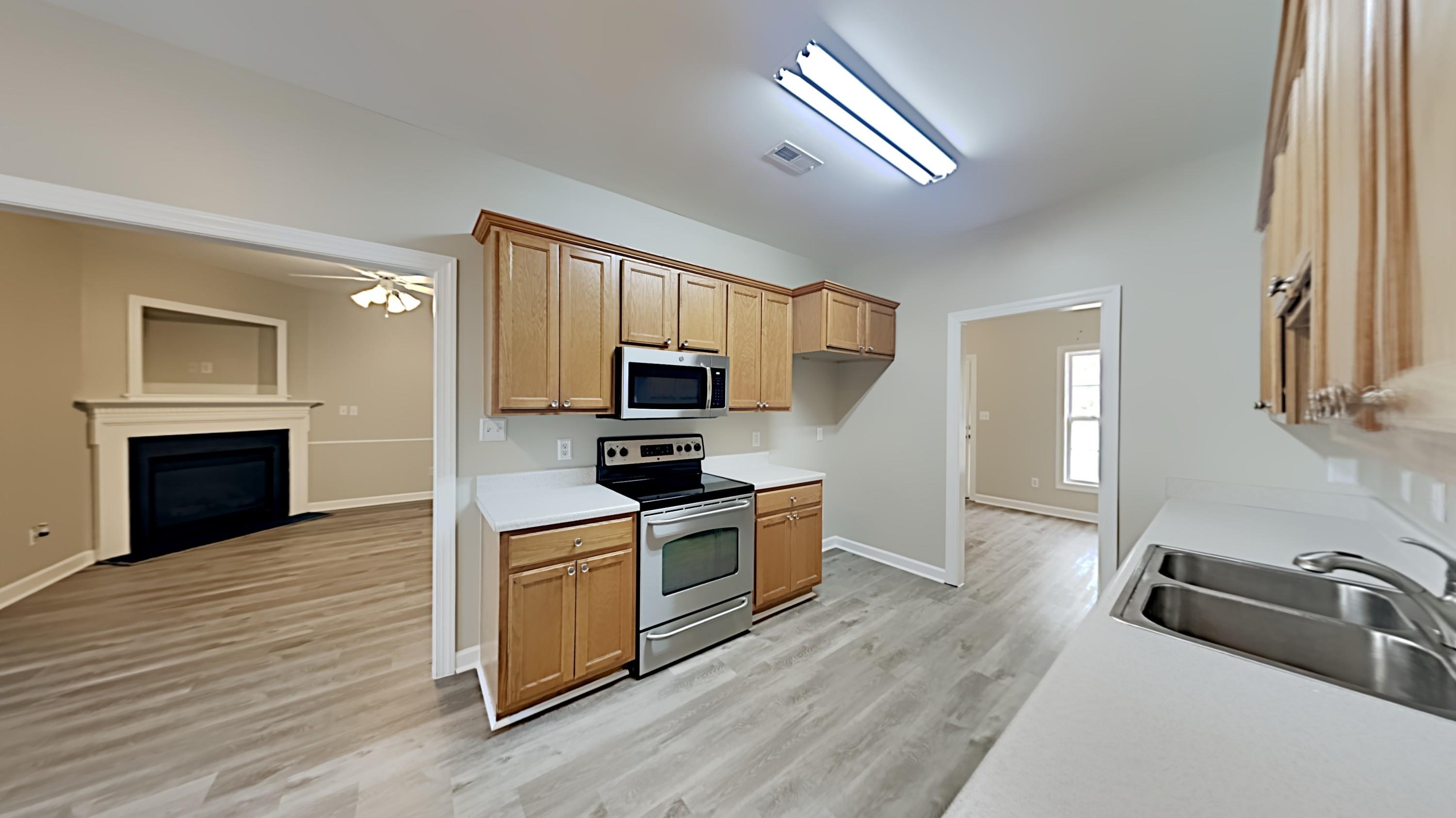 120 Summit Ridge Drive Savannah, GA 31406 - Photo 5 of 13 4_Image_IqO8MHXg8d