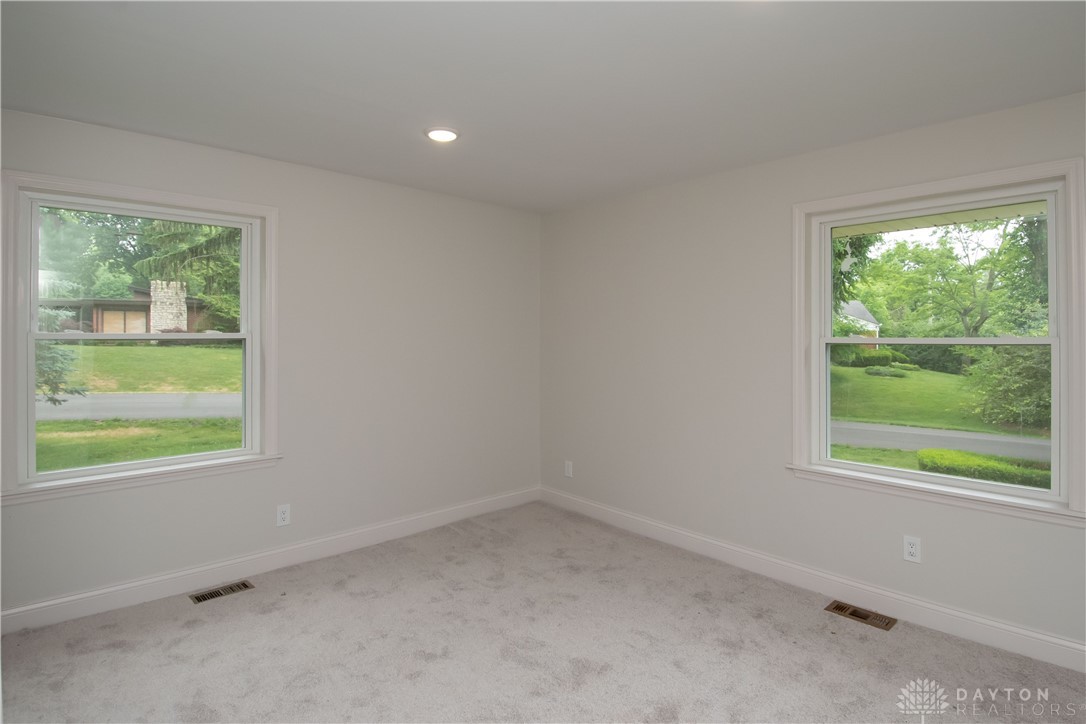 238 Towerview Road Dayton, OH 45429 - Photo 13 of 25