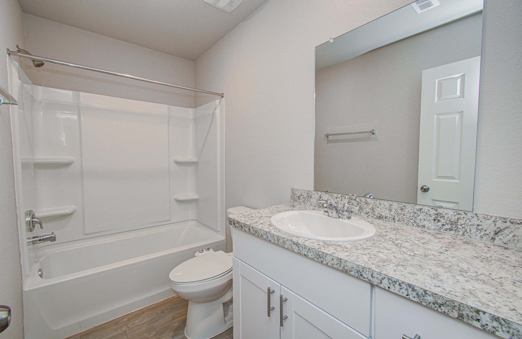 2030 Brixham Bluff Lane Spring, TX 77373 - Photo 19 of 29 secondary bath
