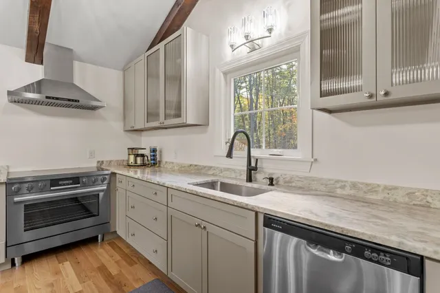 $750,000 | 156 Access Road, Wakefield, NH 03872