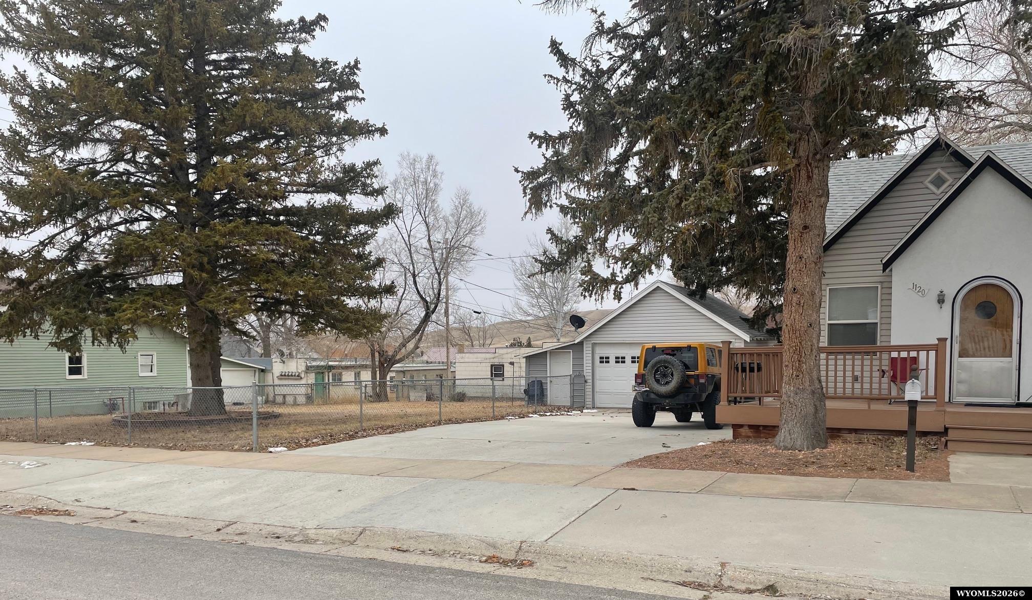 1120 West Maple Street Rawlins, WY 82301 - Photo 2 of 15