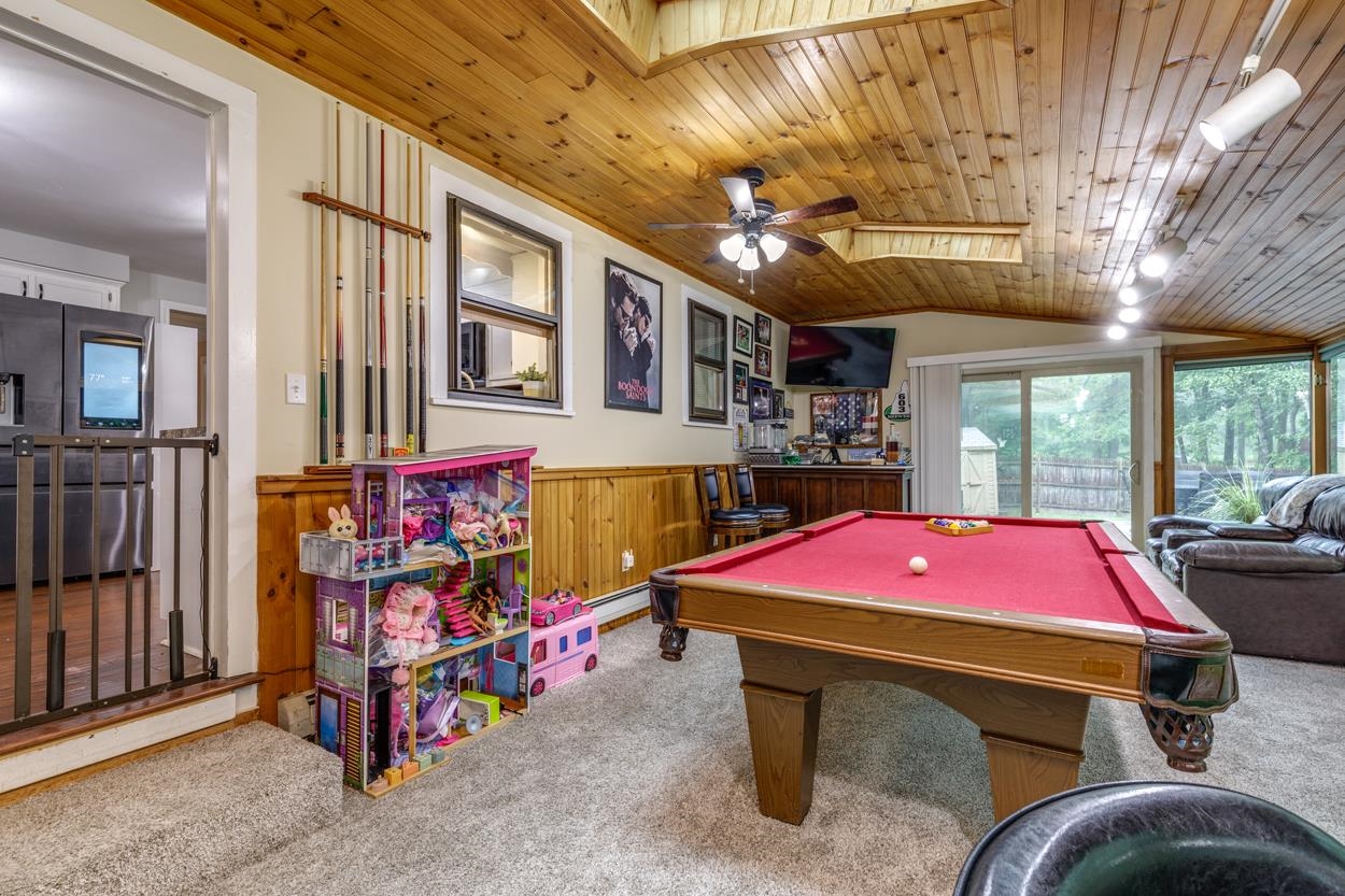 13 Ballard Road Derry, NH 03038 - Photo 3 of 30