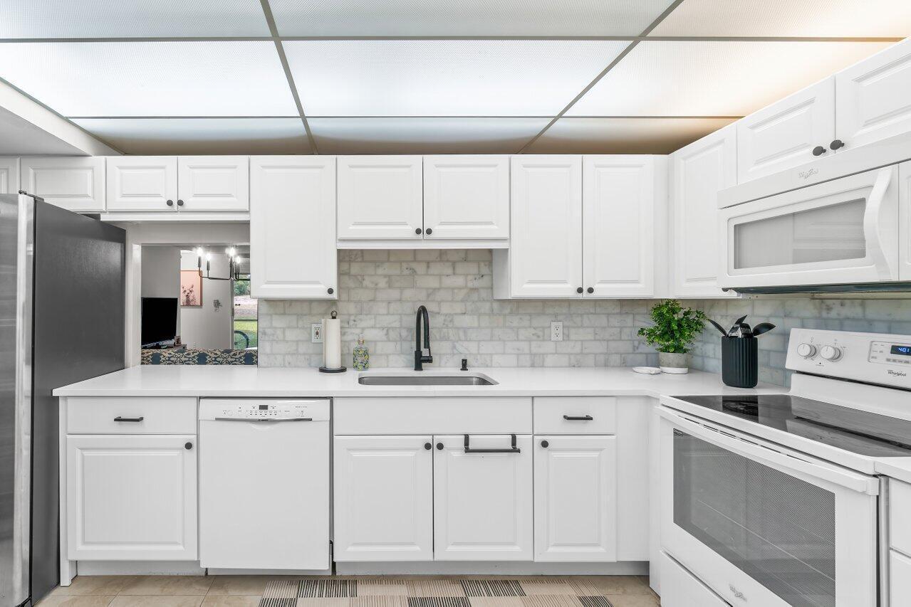 6000 Northwest 2nd Avenue, Unit 138 Boca Raton, FL 33487 - Photo 12 of 31 012-6000Northwest2ndAvenue-Unit138-BocaR