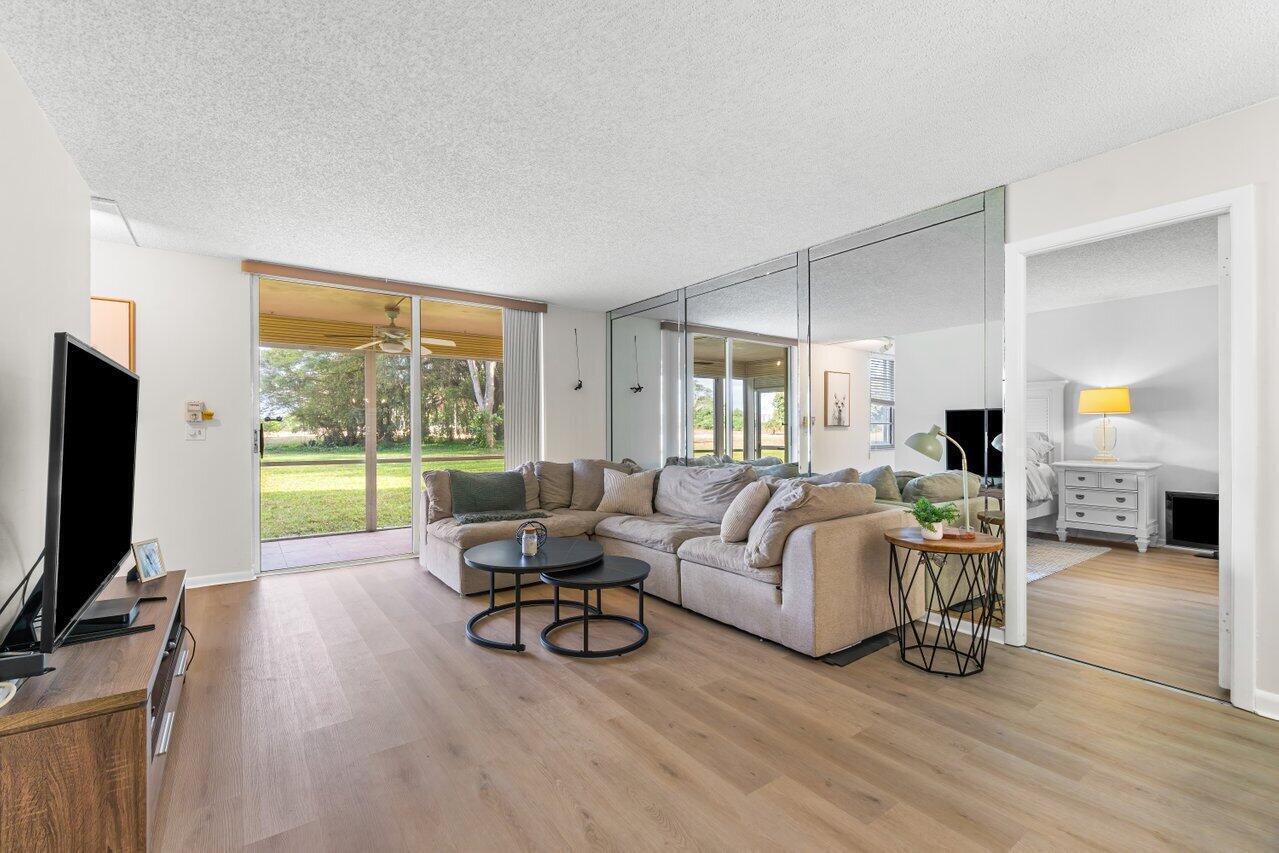 6000 Northwest 2nd Avenue, Unit 138 Boca Raton, FL 33487 - Photo 5 of 31 005-6000Northwest2ndAvenue-Unit138-BocaR