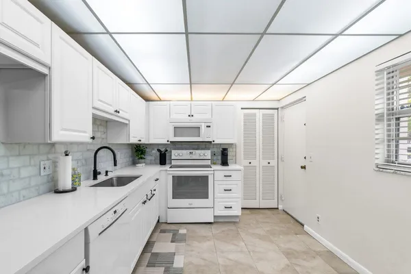 $2,500 | 6000 Northwest 2nd Avenue, Unit 138, Boca Raton, FL 33487