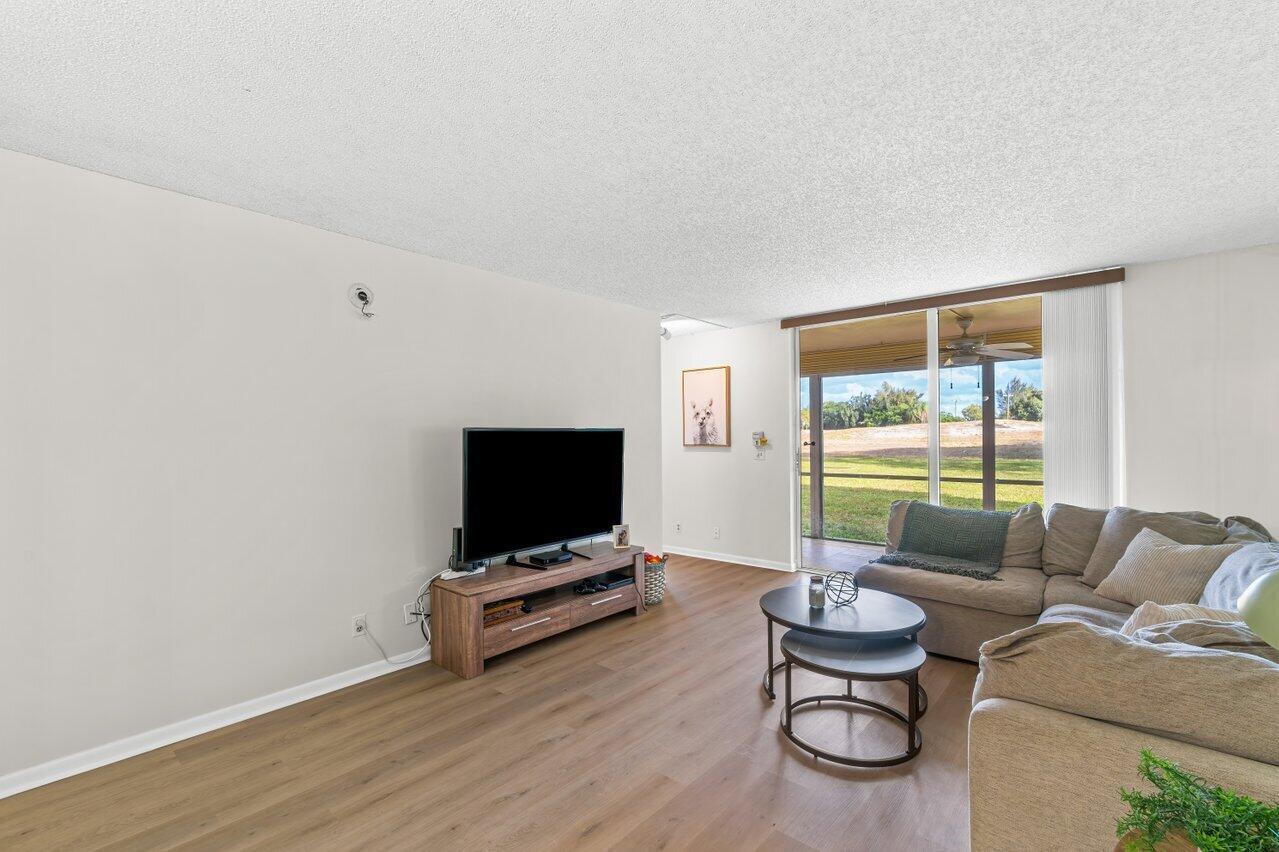 6000 Northwest 2nd Avenue, Unit 138 Boca Raton, FL 33487 - Photo 7 of 31 007-6000Northwest2ndAvenue-Unit138-BocaR