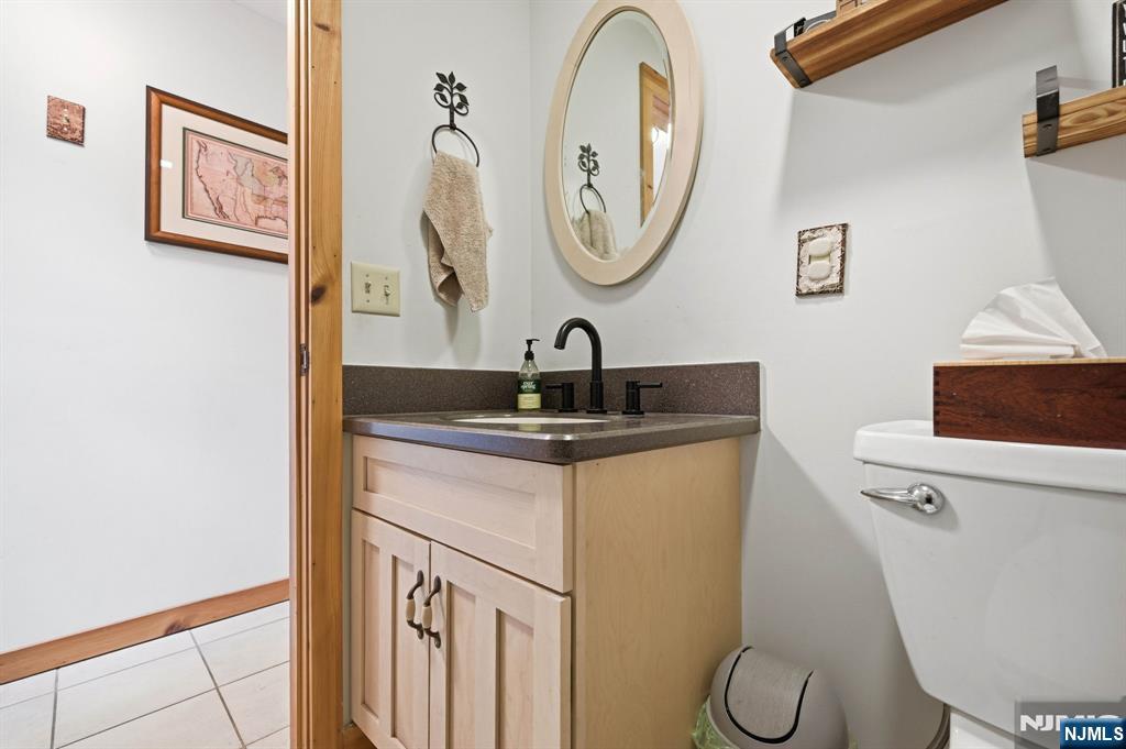 127 Jacobs Road Newfoundland, NJ 07435 - Photo 17 of 50