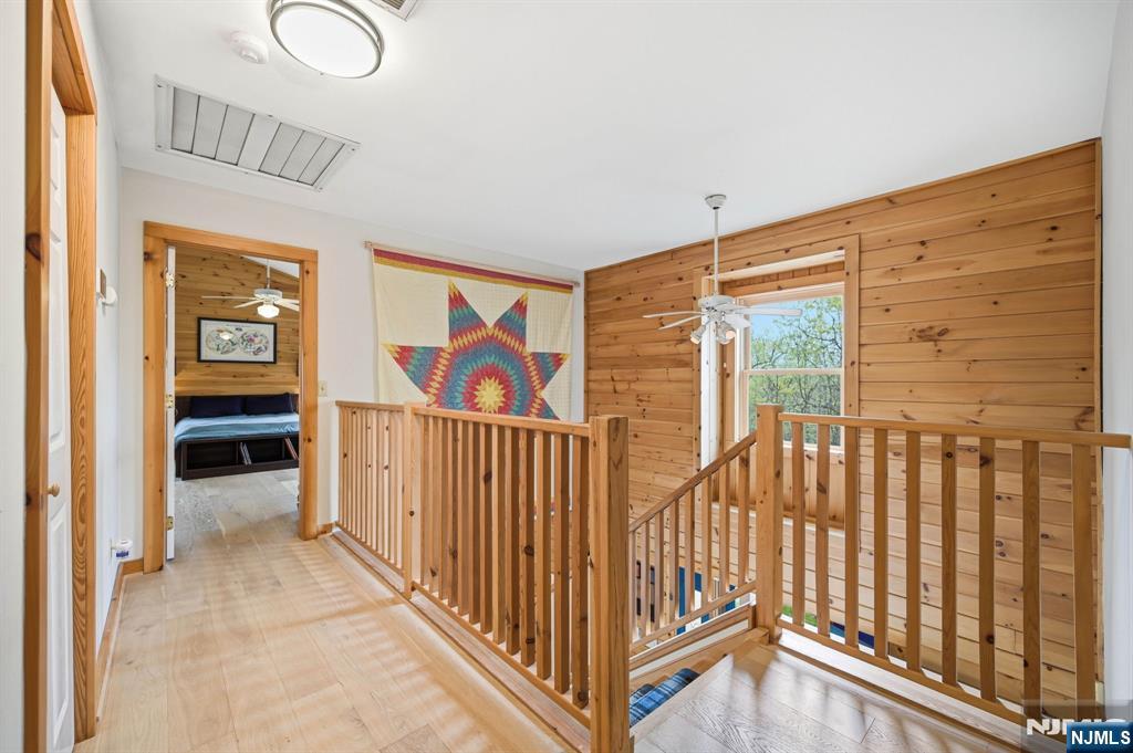 127 Jacobs Road Newfoundland, NJ 07435 - Photo 19 of 50