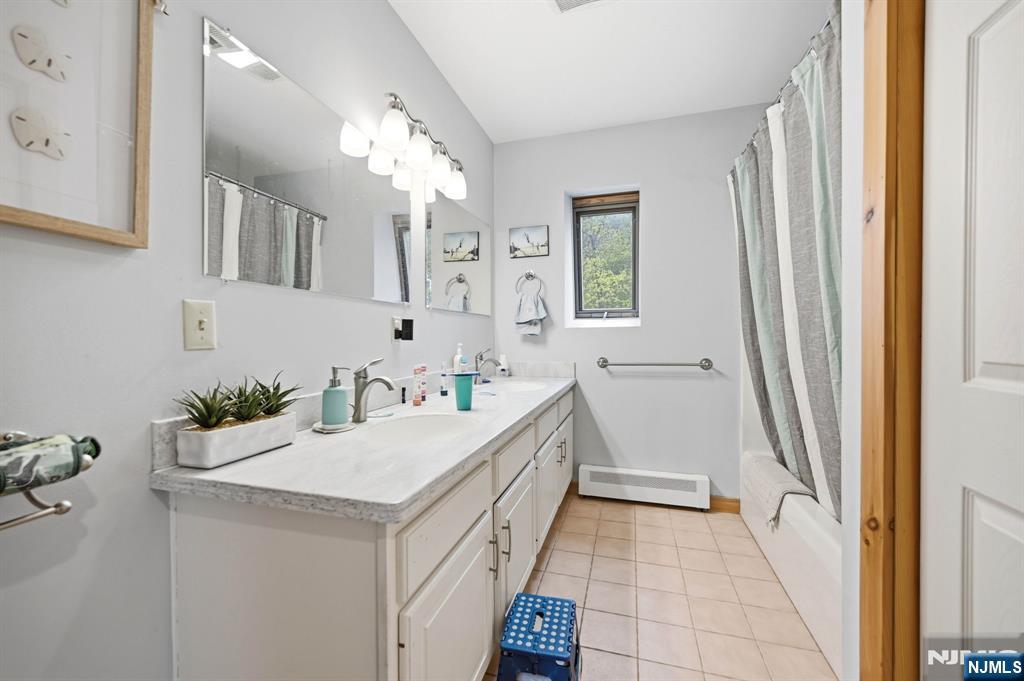127 Jacobs Road Newfoundland, NJ 07435 - Photo 21 of 50