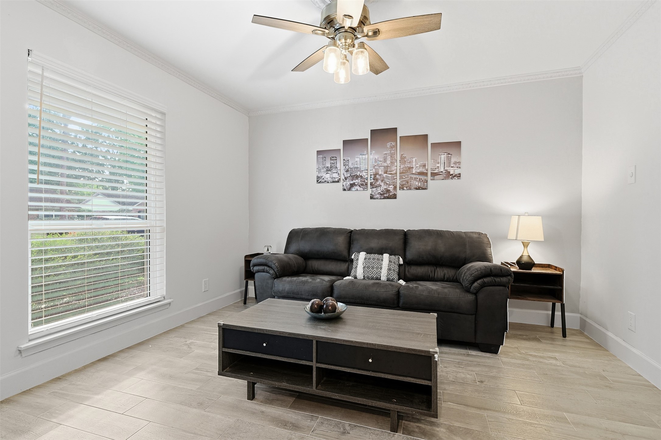 5218 Imogene Street Houston, TX 77096 - Photo 14 of 32