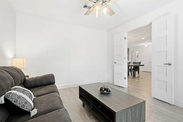 $599,000 | 5218 Imogene Street, Houston, TX 77096