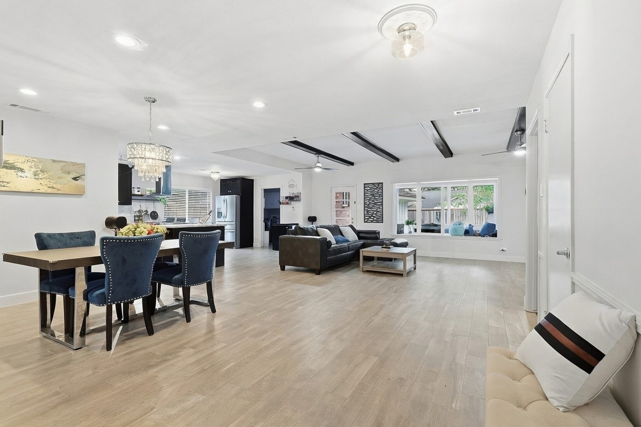 5218 Imogene Street Houston, TX 77096 - Photo 2 of 32