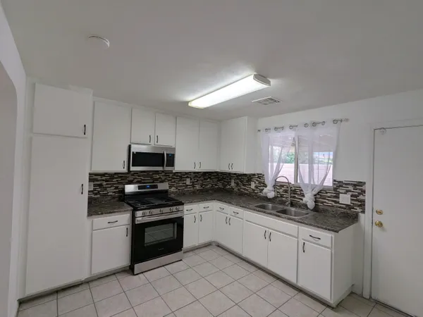 $405,000 | 50432 Mary Court, Coachella, CA 92236
