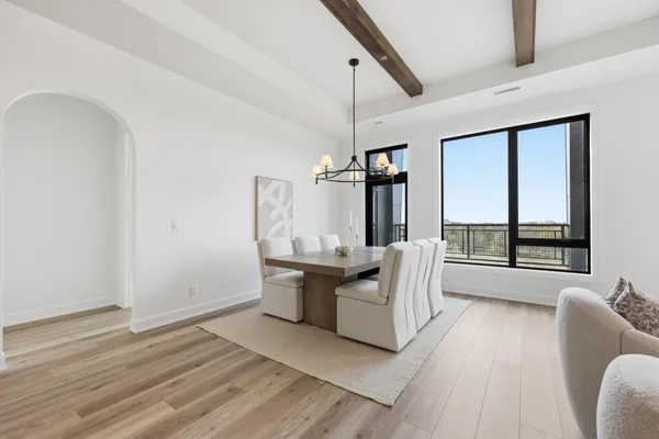 $978,000 | 505 Oak Street North, Unit 512, Fargo, ND 58102