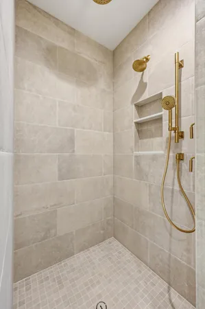 $978,000 | 505 Oak Street North, Unit 512, Fargo, ND 58102