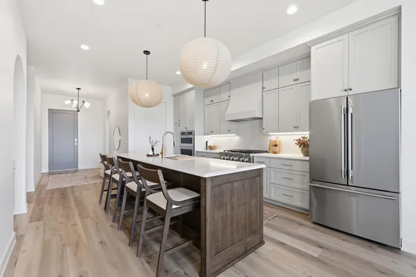 $978,000 | 505 Oak Street North, Unit 512, Fargo, ND 58102