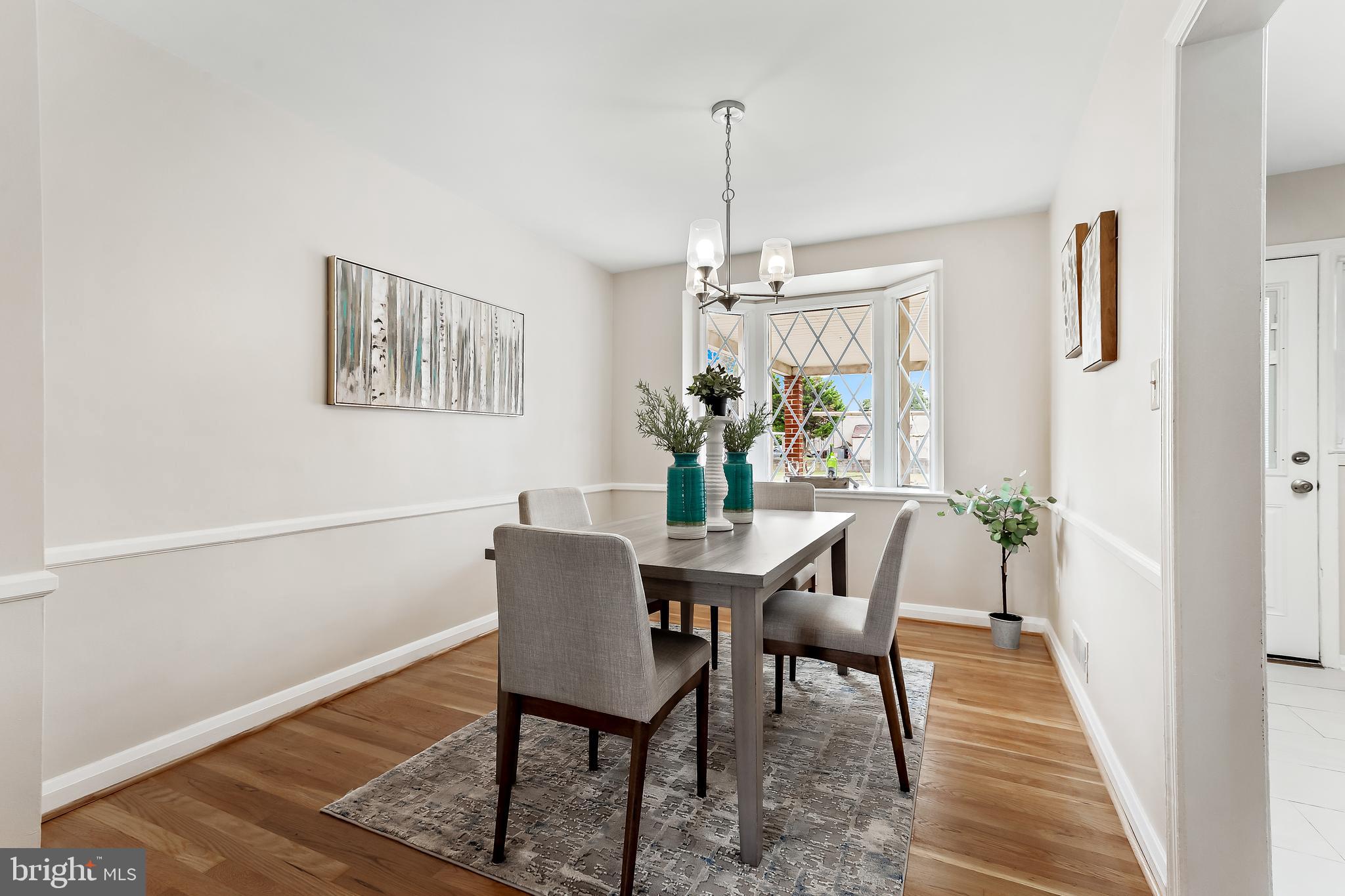 7259 Stratton Way Baltimore, MD 21224 - Photo 6 of 29 Dining room with bay window