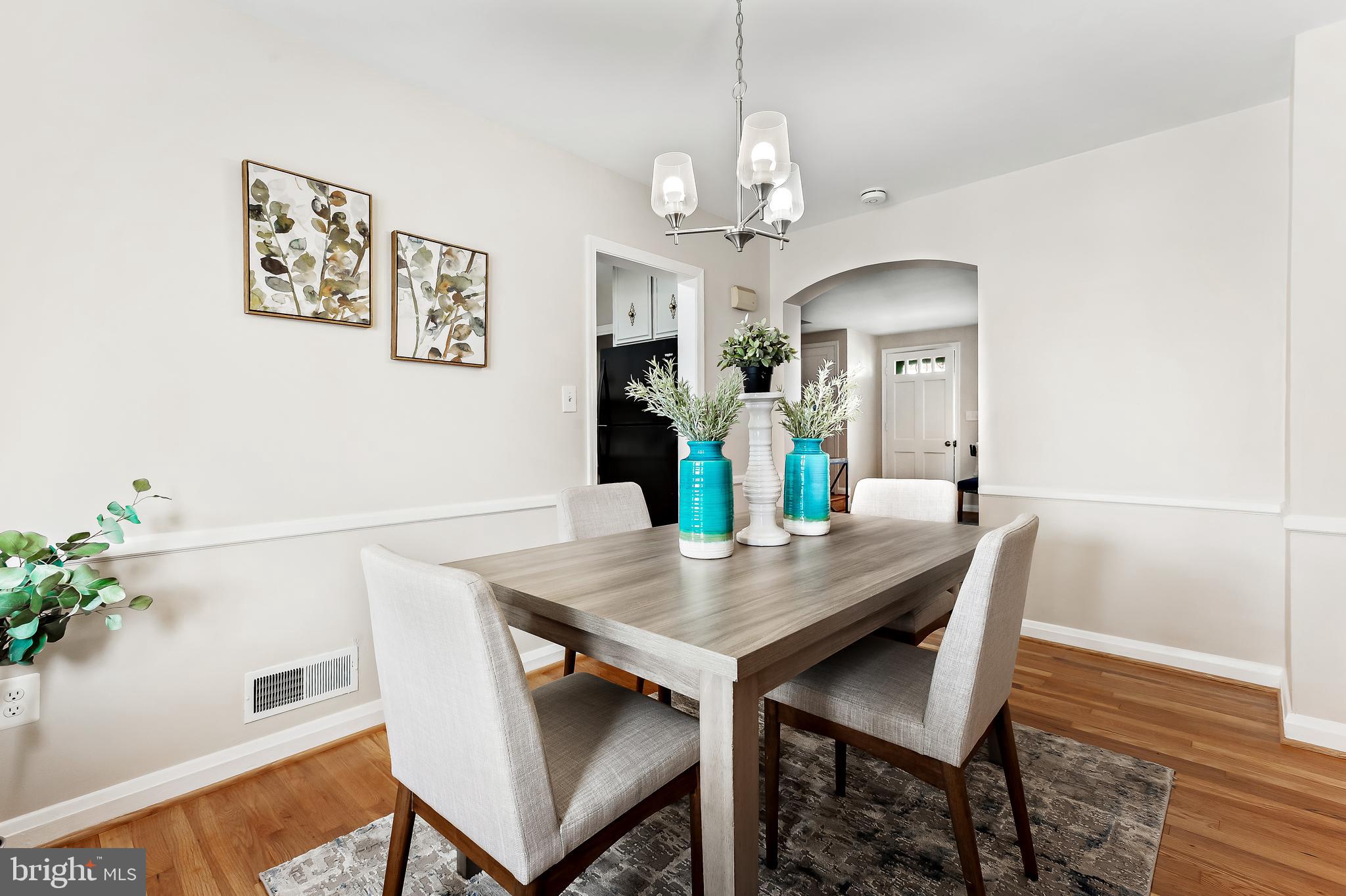 7259 Stratton Way Baltimore, MD 21224 - Photo 7 of 29 Comfortable dining room