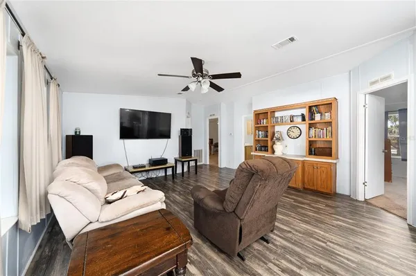 $214,990 | 915 Keen Road, Unit 915, Frostproof, FL 33843