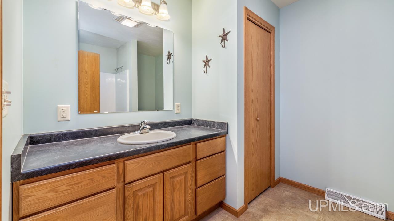 6230 East 5th Road Bark River, MI 49807 - Photo 25 of 48