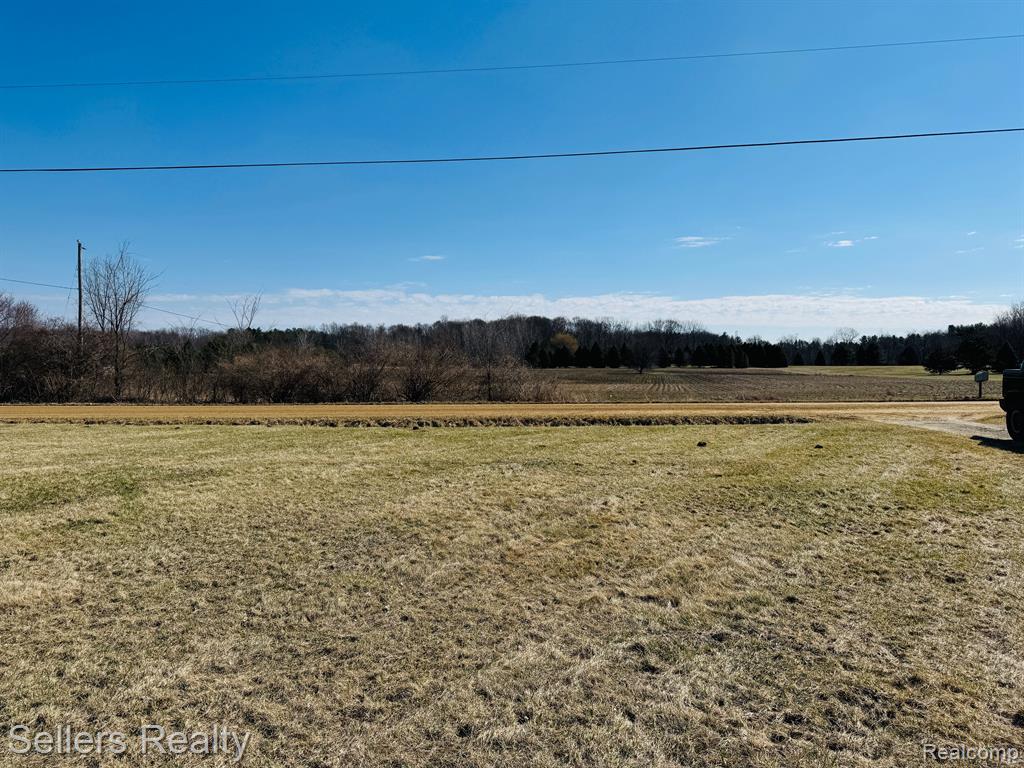 5113 North Oak Road Davison, MI 48423 - Photo 2 of 25