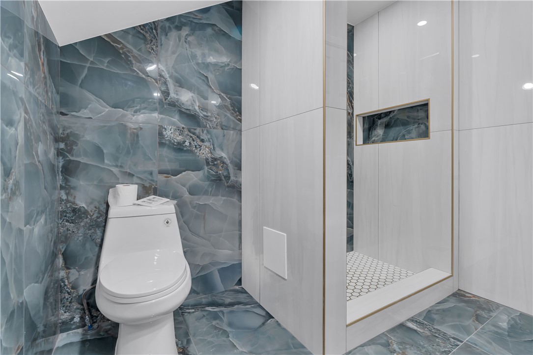 458 High Street, Unit 3L Central Falls, RI 02863 - Photo 14 of 19