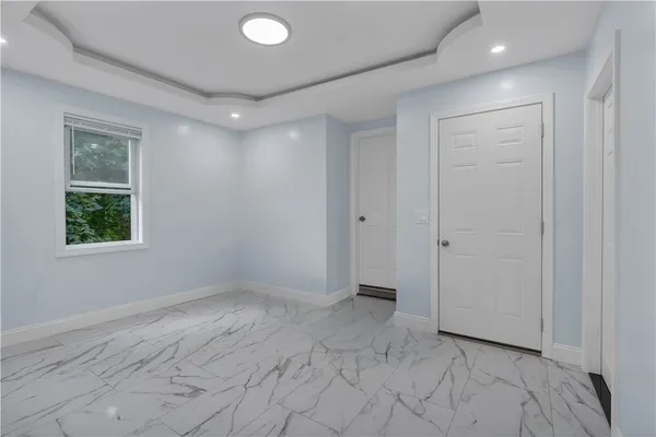 $1,750 | 458 High Street, Unit 3L, Central Falls, RI 02863