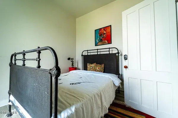 $2,450 | 240 Washington Avenue, Unit 2, Albany, NY 12210