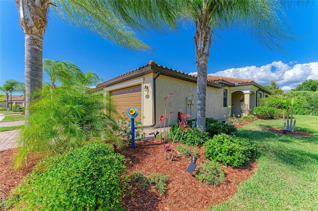 12265 Amica Loop Venice, FL 34293 - Photo 9 of 88