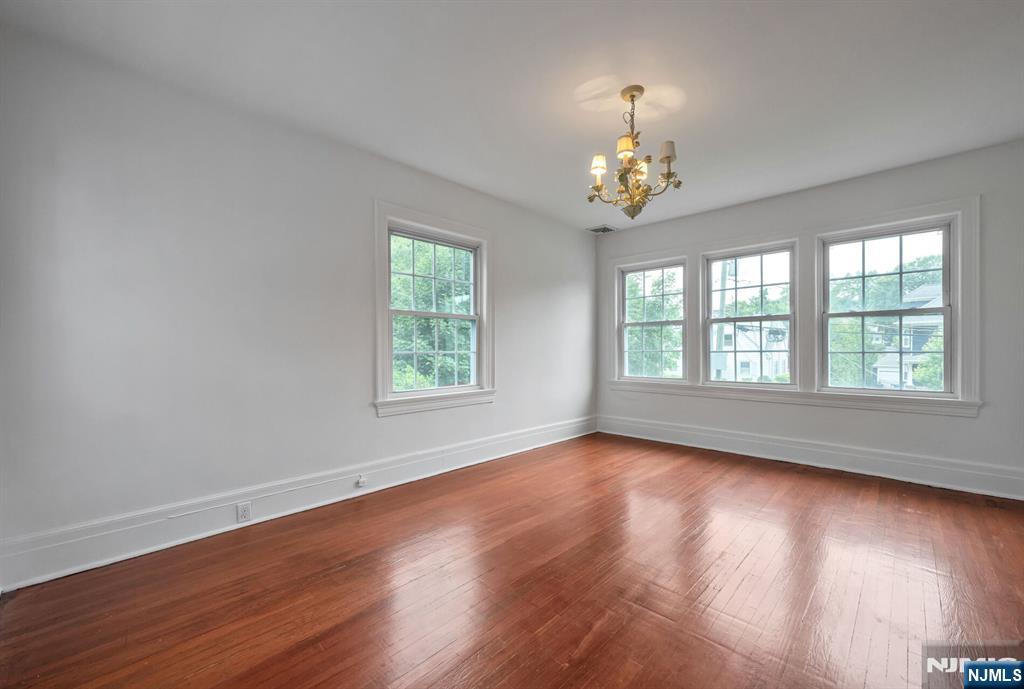 103 North Walnut Street Ridgewood, NJ 07450 - Photo 8 of 20