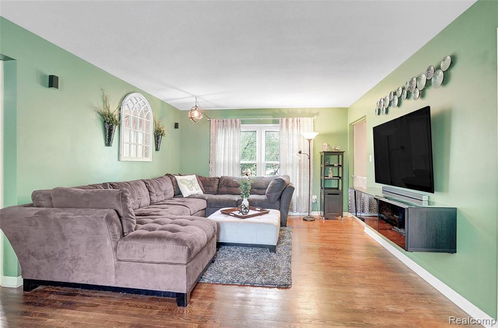 32836 Hearthstone Road Farmington Hills, MI 48334 - Photo 15 of 30