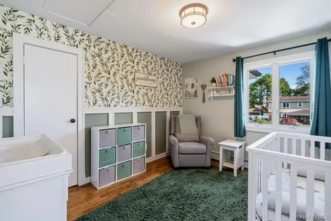 $1,199,999 | 159 Driftwood Drive, West Islip, NY 11795