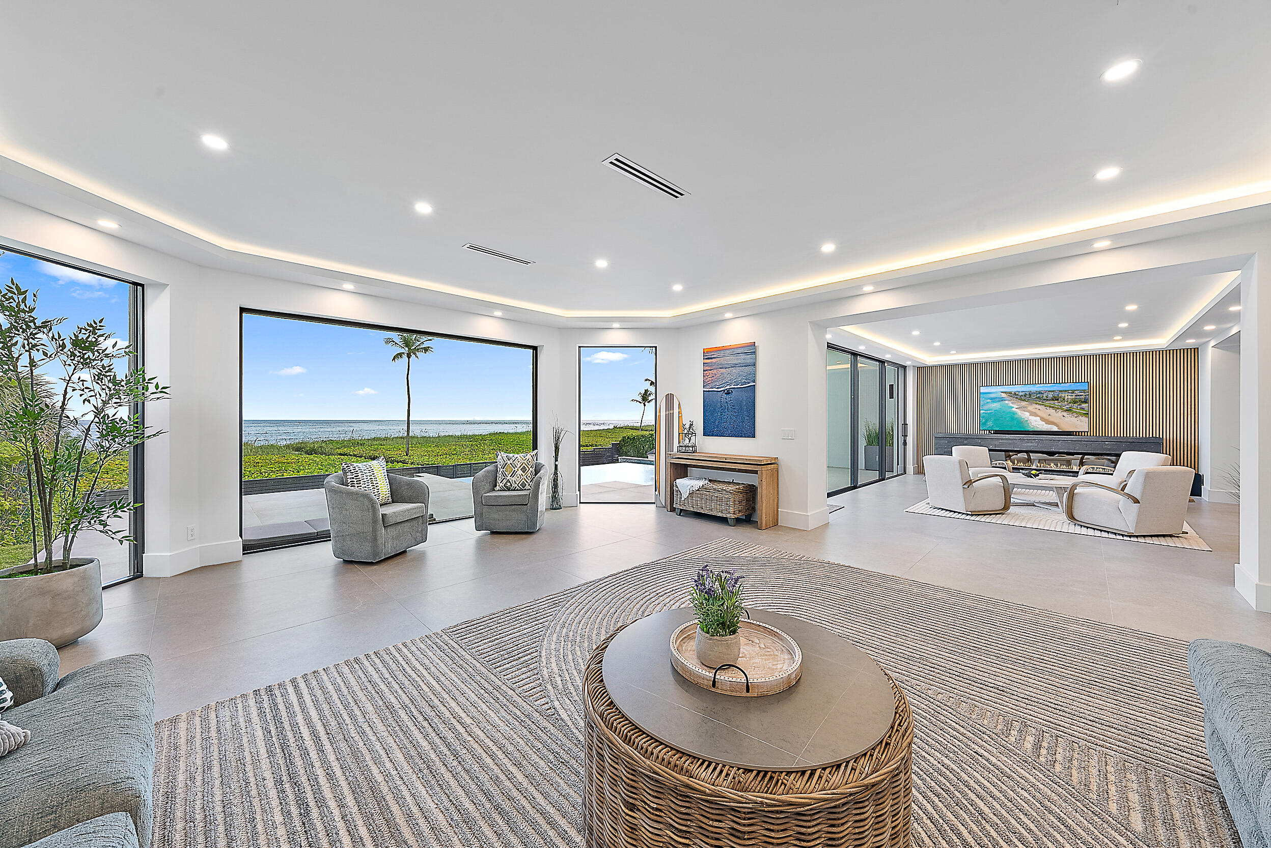 22 Ocean Drive Jupiter Inlet Colony, FL 33469 - Photo 13 of 36 Living Room