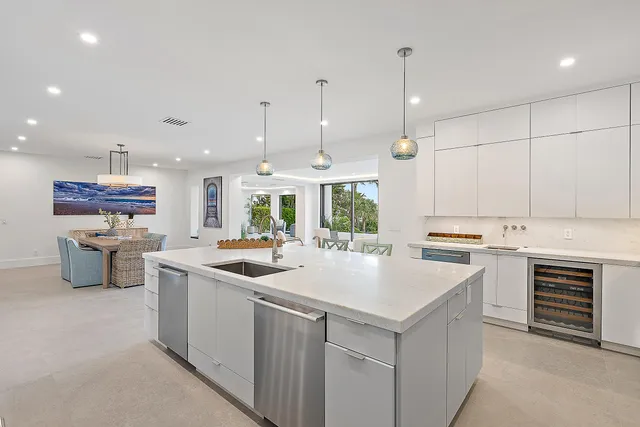 $17,000,000 | 22 Ocean Drive, Jupiter Inlet Colony, FL 33469