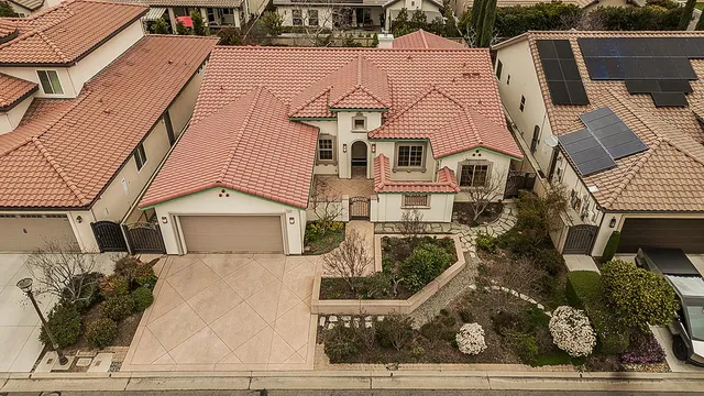 $809,000 | 1562 North Empire, Clovis, CA 93619