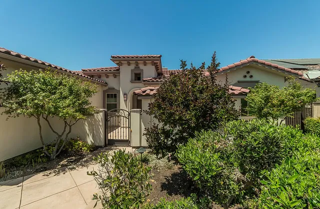 $809,000 | 1562 North Empire, Clovis, CA 93619