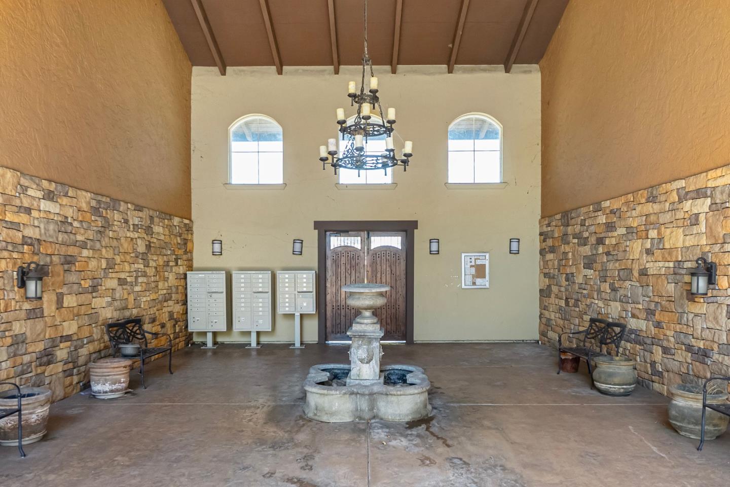 2580 Homestead Road, Unit 5201 Santa Clara, CA 95051 - Photo 29 of 38 a view of a livingroom with furniture