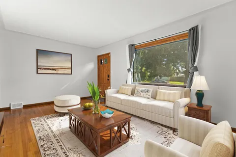 $315,000 | 5748 35th Avenue South, Minneapolis, MN 55417