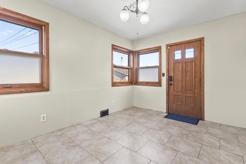 $315,000 | 5748 35th Avenue South, Minneapolis, MN 55417