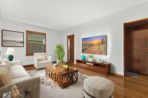 $315,000 | 5748 35th Avenue South, Minneapolis, MN 55417