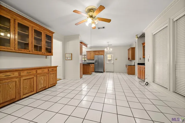 $640,000 | 5802 Highland Road, Baton Rouge, LA 70808