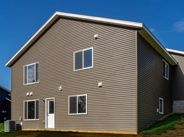 $341,800 | 2414 15th Street Southeast, Rochester, MN 55904