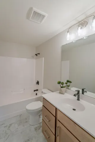 $341,800 | 2414 15th Street Southeast, Rochester, MN 55904