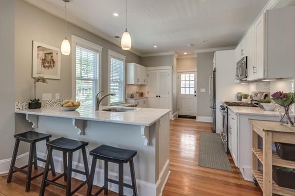 293 Huron Avenue, Unit 2 Cambridge, MA 02138 - Photo 2 of 29