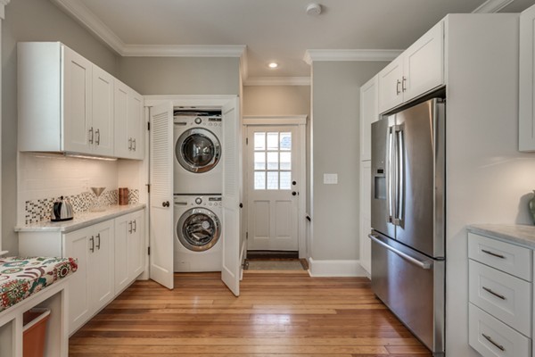 293 Huron Avenue, Unit 2 Cambridge, MA 02138 - Photo 4 of 29