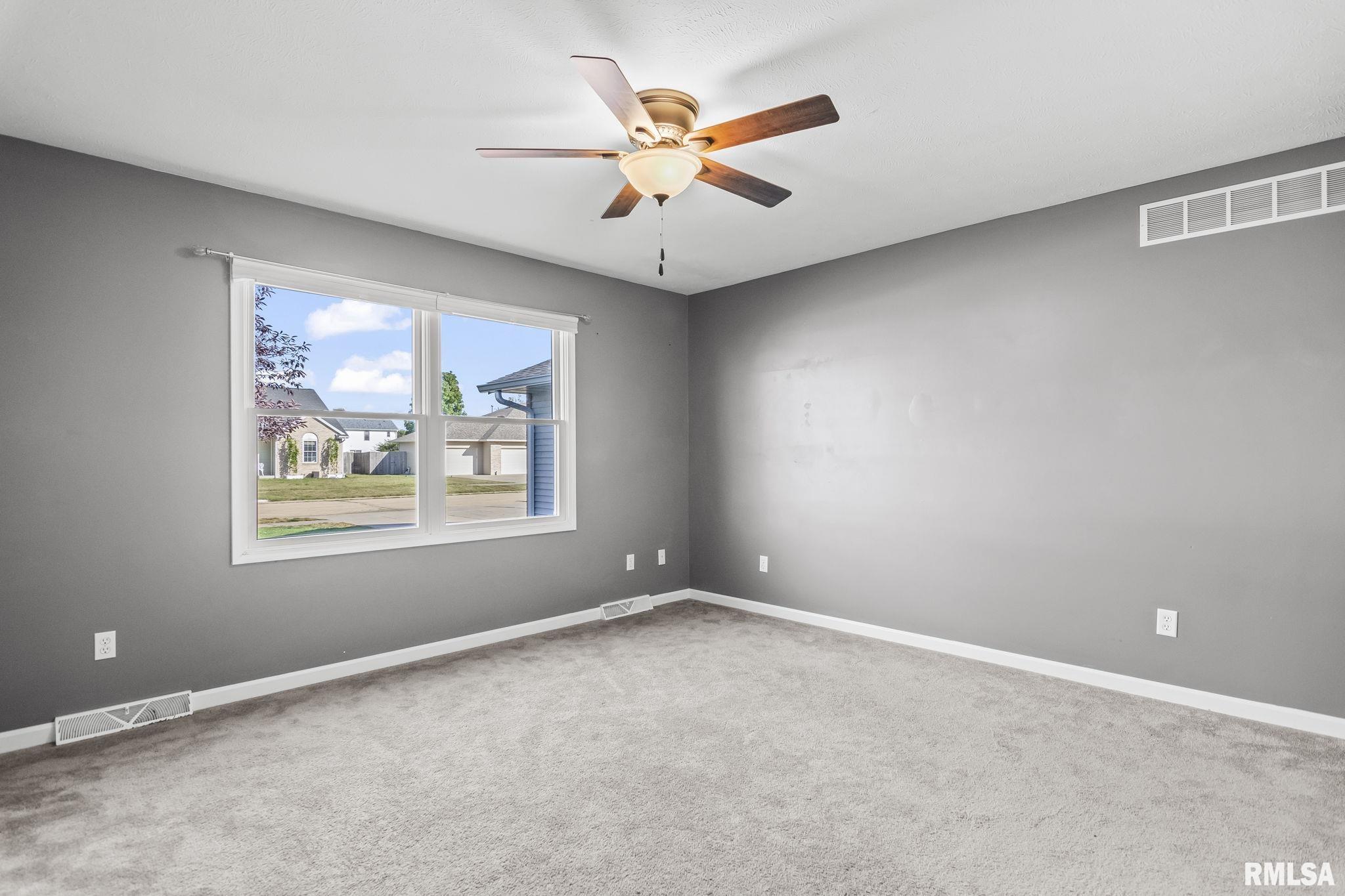 1129 Woodhaven Court Chatham, IL 62629 - Photo 25 of 39